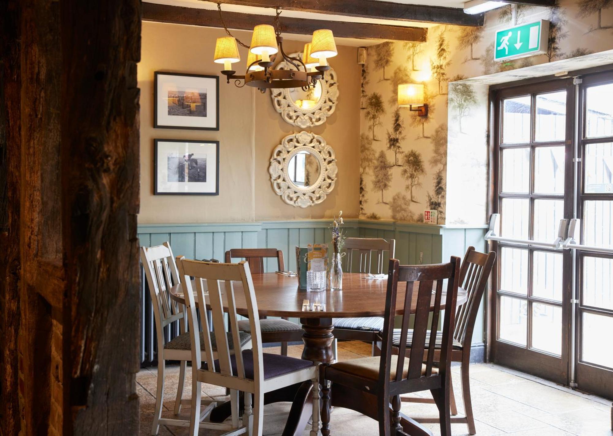 Hotel Crossroads By Chef & Brewer Collection Weedon Bec Exterior foto