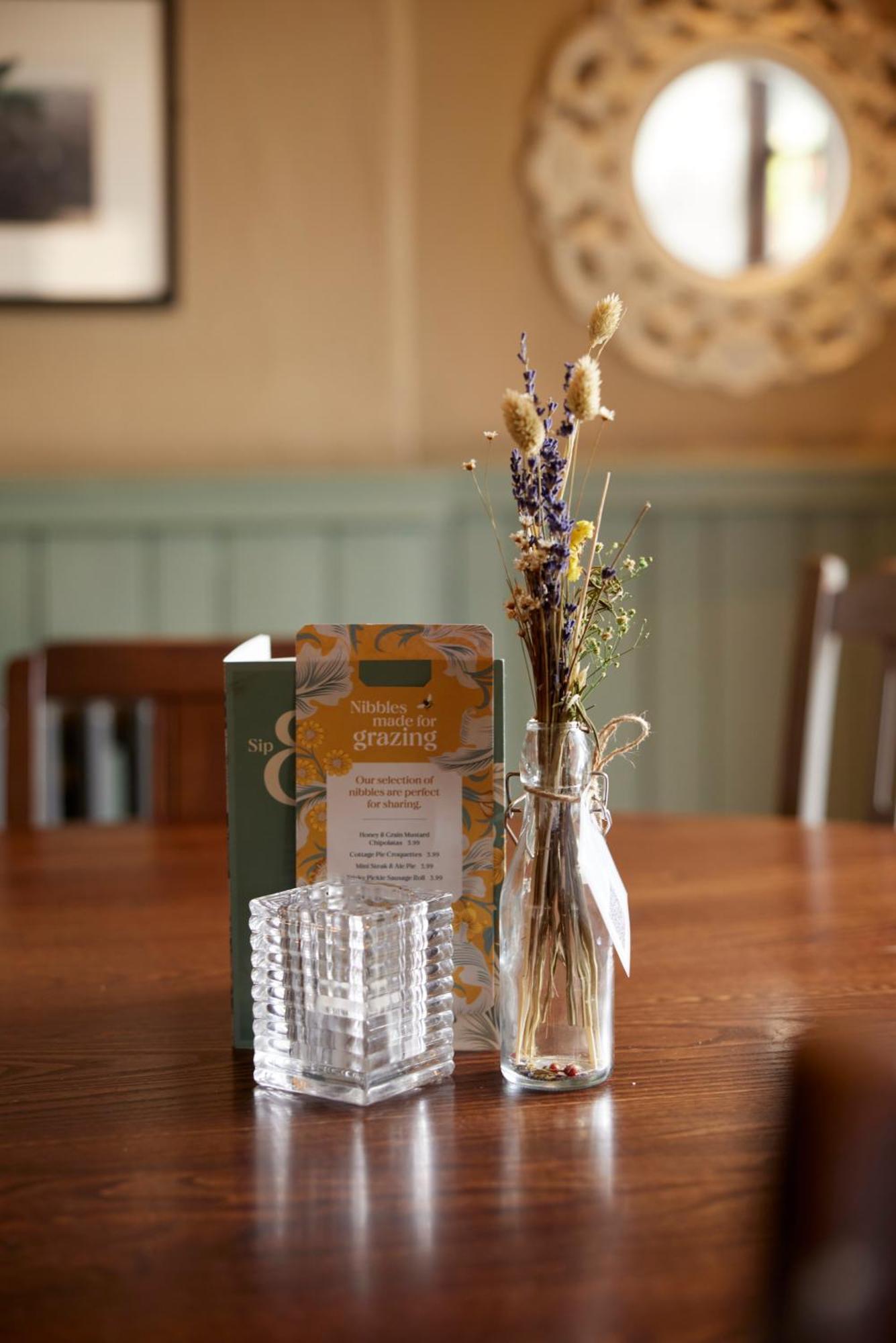 Hotel Crossroads By Chef & Brewer Collection Weedon Bec Exterior foto