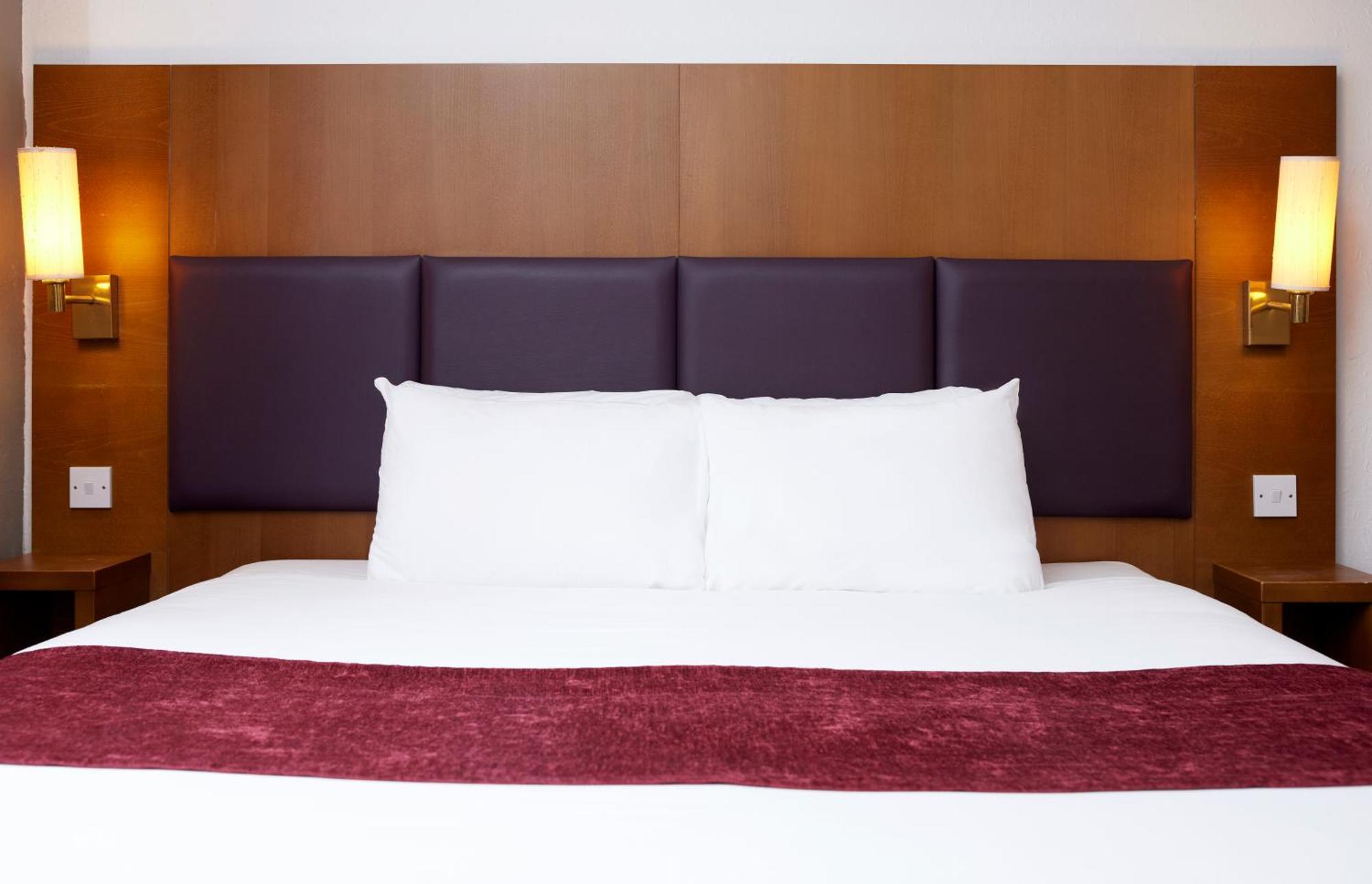 Hotel Crossroads By Chef & Brewer Collection Weedon Bec Exterior foto