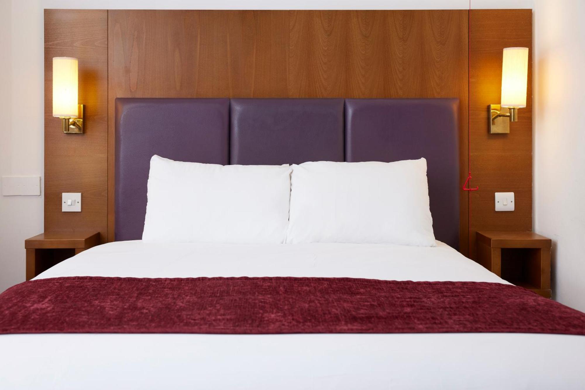 Hotel Crossroads By Chef & Brewer Collection Weedon Bec Exterior foto