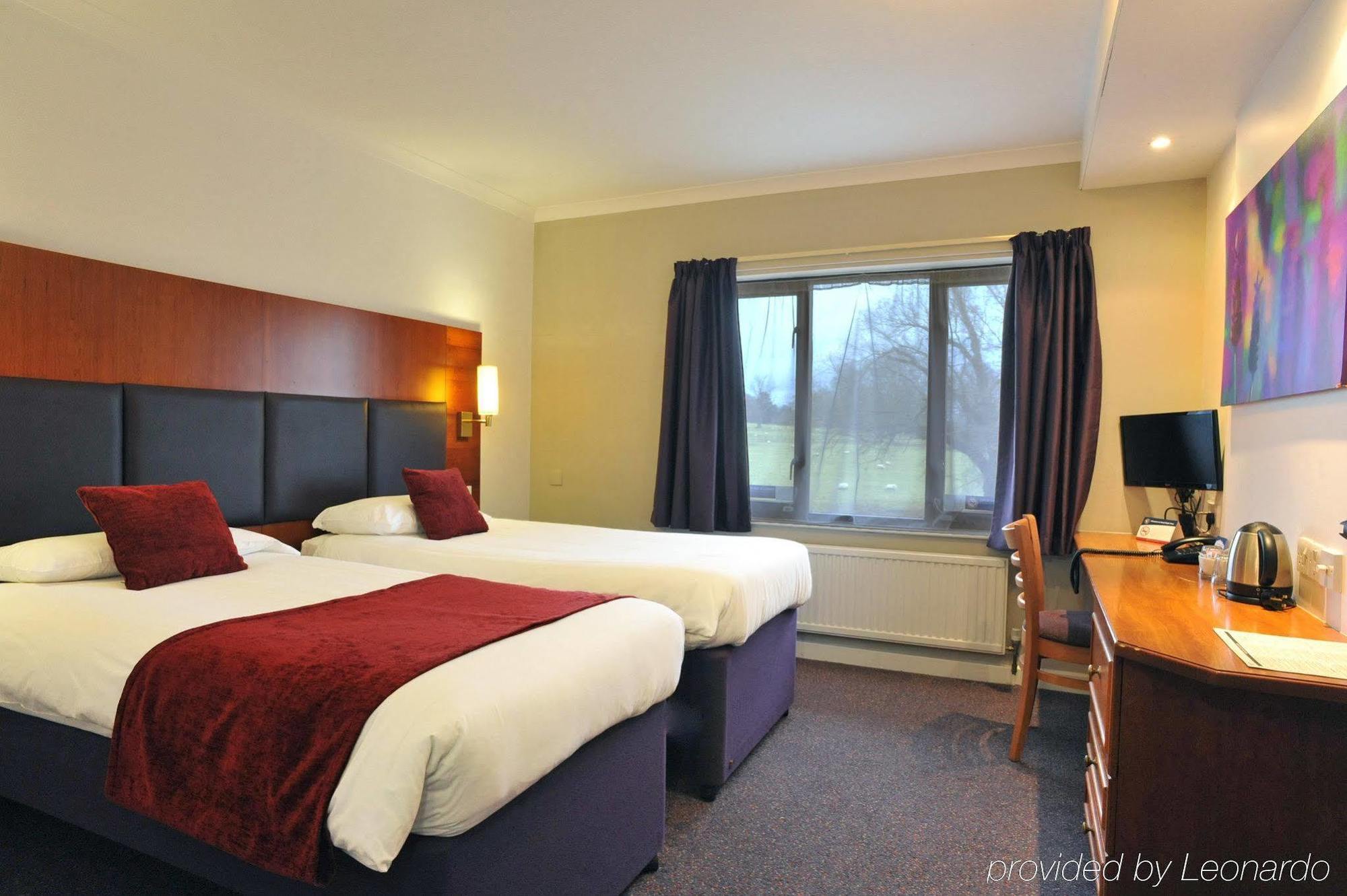 Hotel Crossroads By Chef & Brewer Collection Weedon Bec Exterior foto